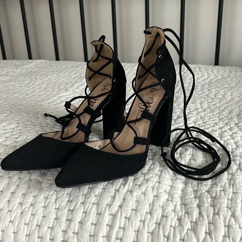 So Me Lace-Up Heels